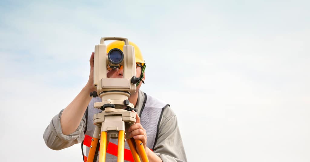land surveyor